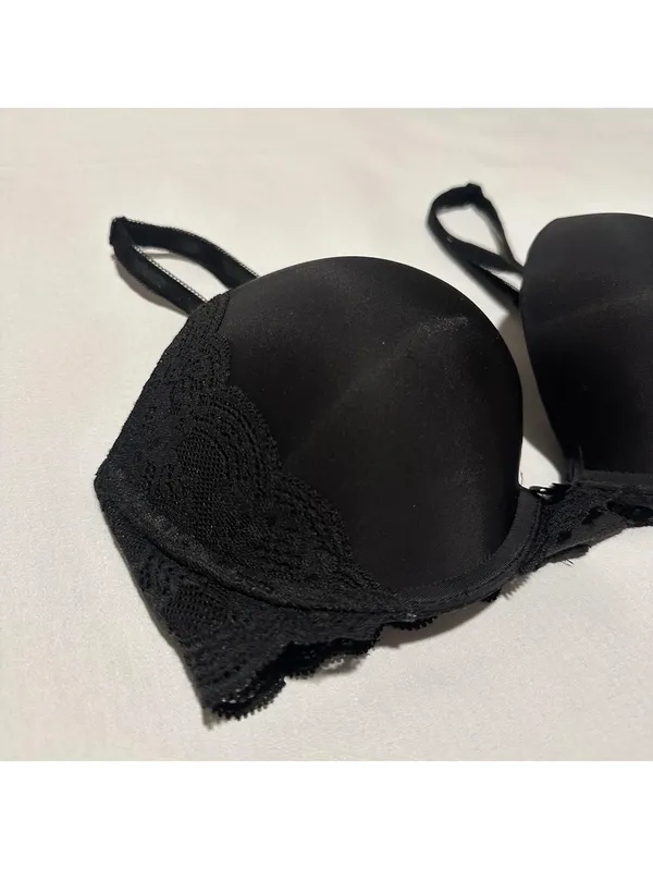 Victoria’s Secret Black Lace Trim Dream Angels Push Up Bra 32D - Image 2