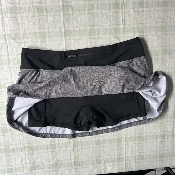 Lululemon Gray and Black Athletic Skort - Image 4