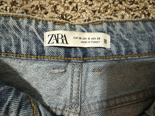 Zara Jeans  - Image 2