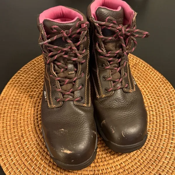 Wolverine Women's Brown‎ Leather Boots with Pink Accents composite toe size 9 - Image 2