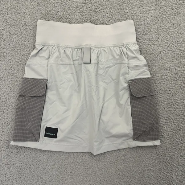 Lululemon Multi Pocket Cargo‎ High Rise Hiking Skirt Skort Gray Athletic Women 2 - Image 2
