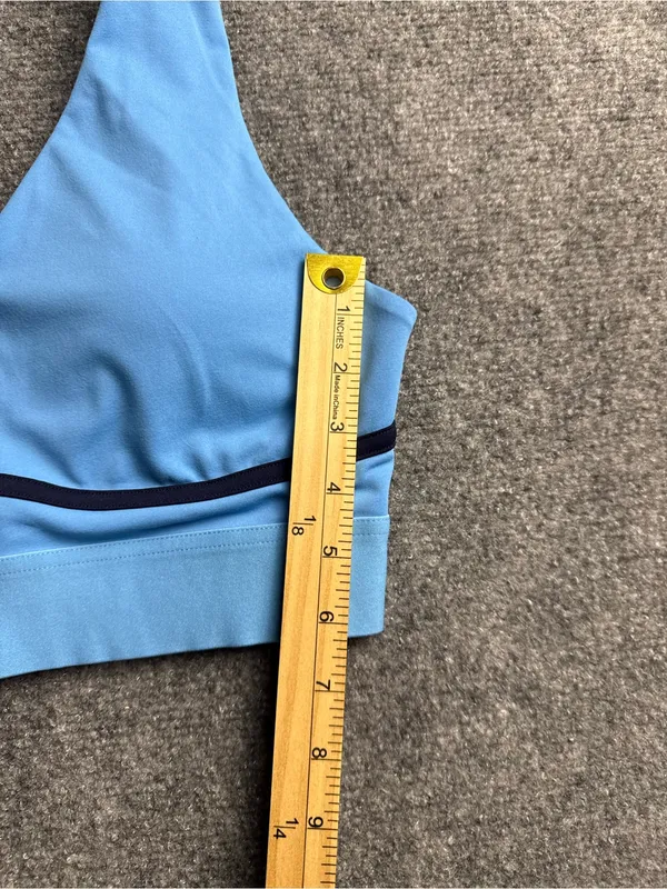 Fabletics Woman Large athletic Light Blue V-Neck Bralette with Supportive Band - Image 3