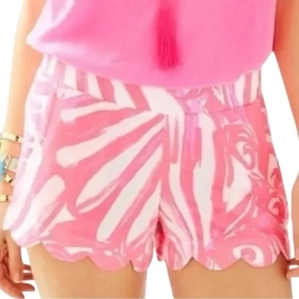 Lilly Pulitzer Women’s Size M Pink Sun Ray Shimmy Dahlia Scalloped Beach Shorts - Image 2