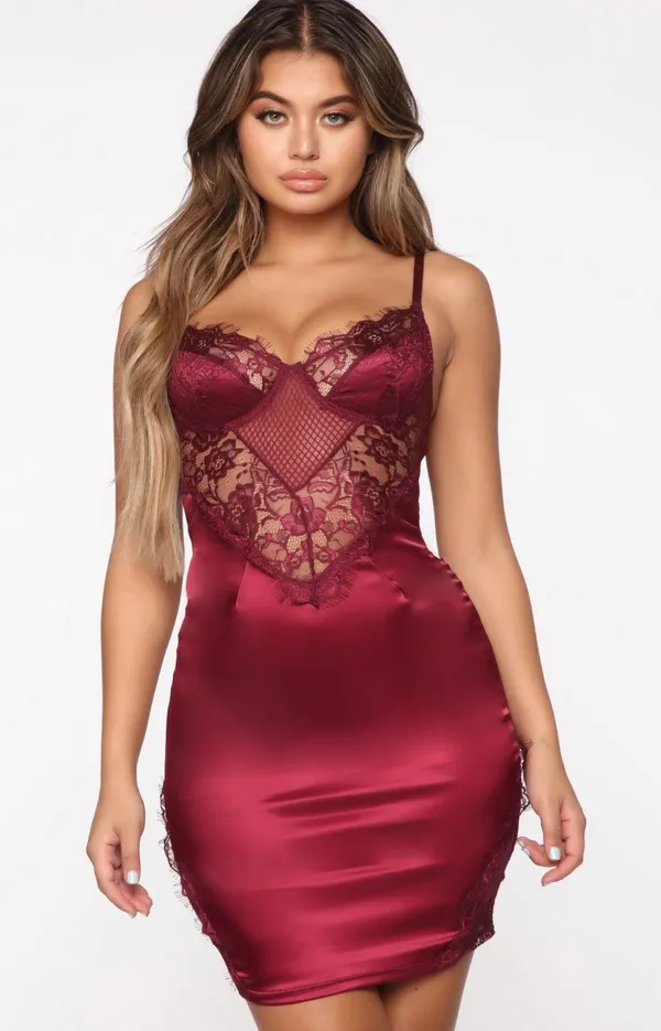 Tic Toc Burgundy Body Con Dress - Image 4