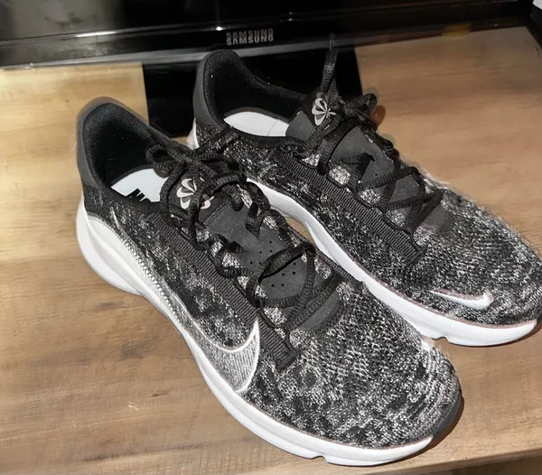 Men’s Nike Shoes - Image 2