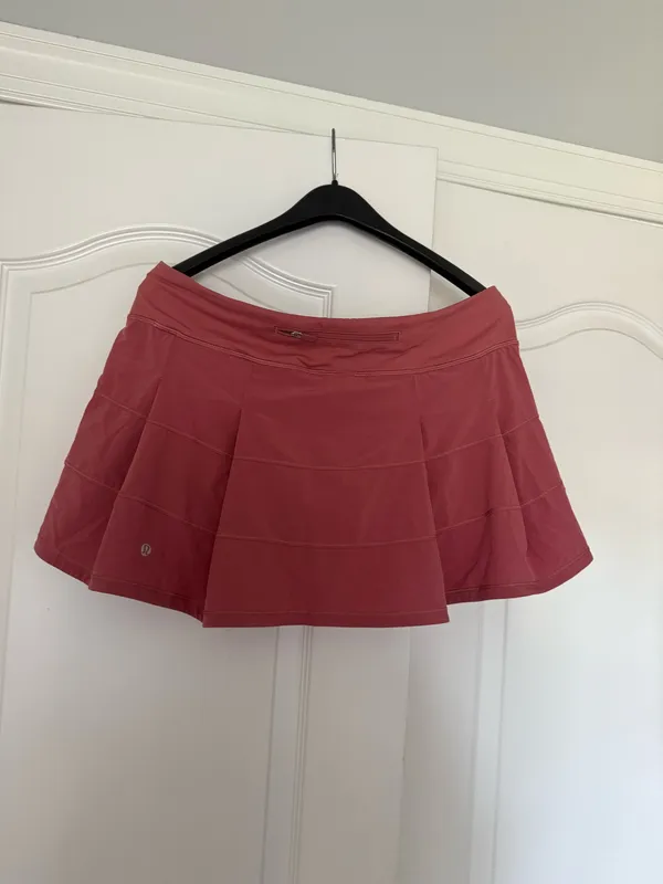 Lululemon pink skirt  - Image 3