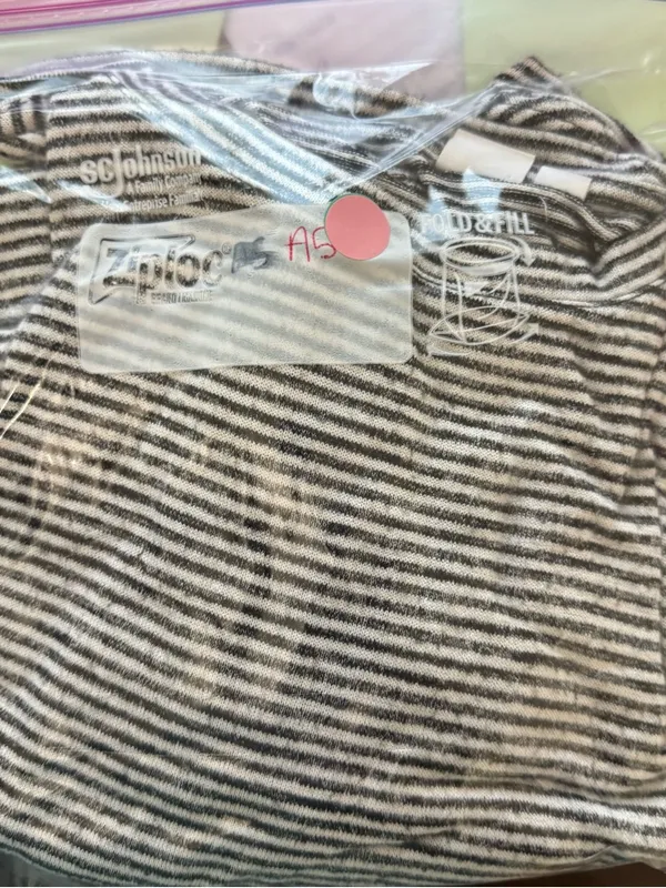 Gap long sleeve blouse - Image 6