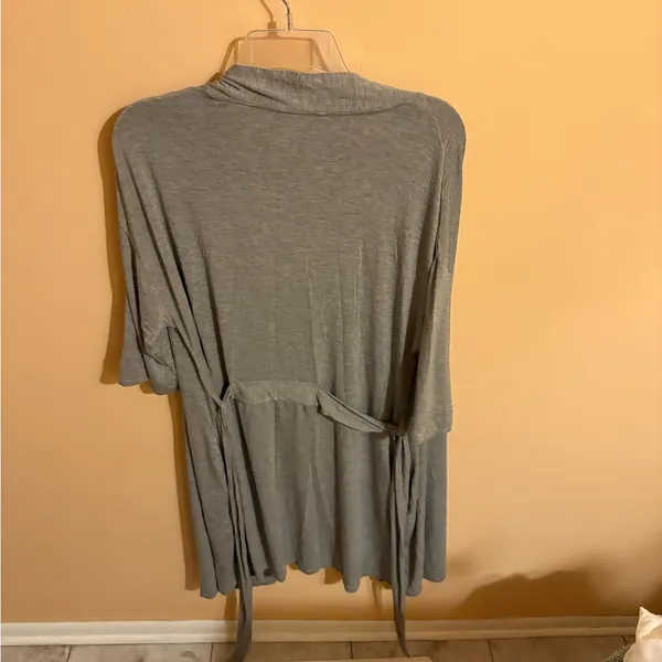 Cozy Earth Bamboo Stretch-Knit Kimono Robe in Gray - Image 8