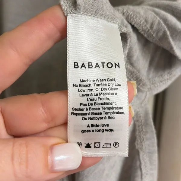 ✨Aritzia Babaton Norris Grey Sz Medium T-Shirt✨ - Image 8