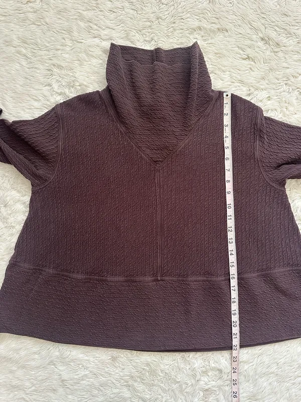Lululemon Retreat Yourself Pullover Turtleneck Long Sleeve Textured Brown Sz M/L - Image 11