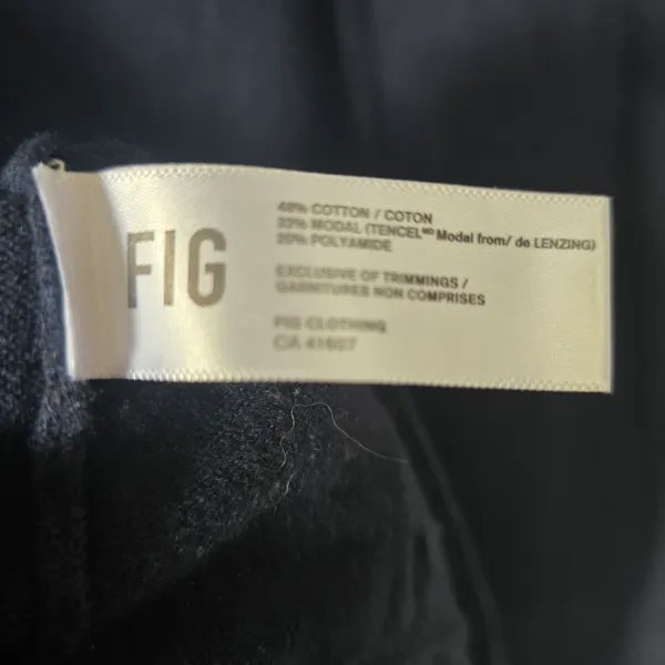 FIGS Navy Crewneck Sweater with Cream Sleeve Stripes - Image 5