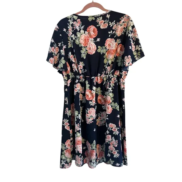 New Floral V-Neck Midi Dress Size 1X (14) Faux Wrap Neckline Flutter Sleeves - Image 3