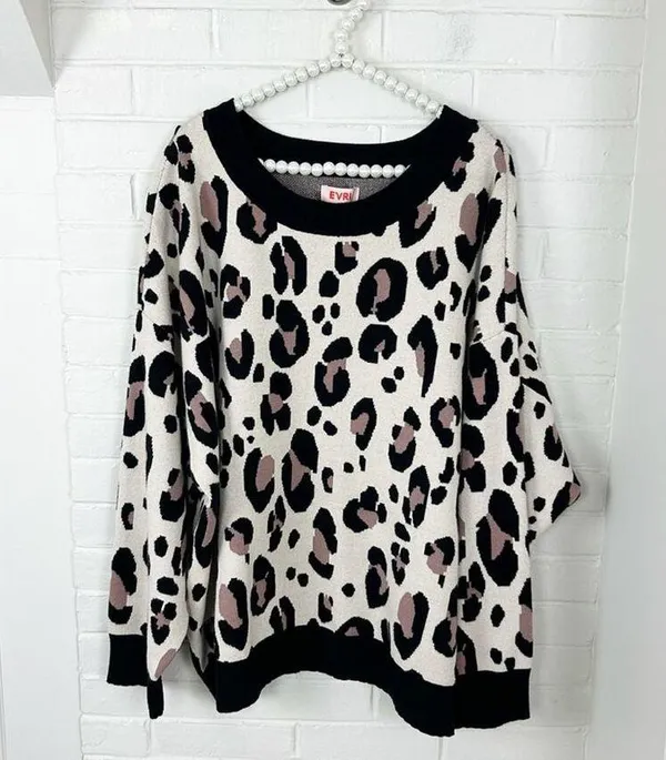 NWT Evri Animal Print Cozy Knit Sweater Plus Size 4X - Image 3
