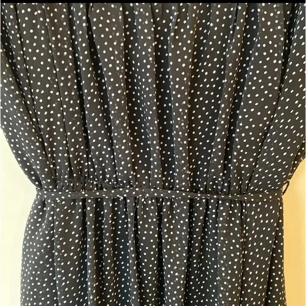 EMMA & MICHELE Black & White Polka Dot sleeveless above knee dress Size 8P retro - Image 3