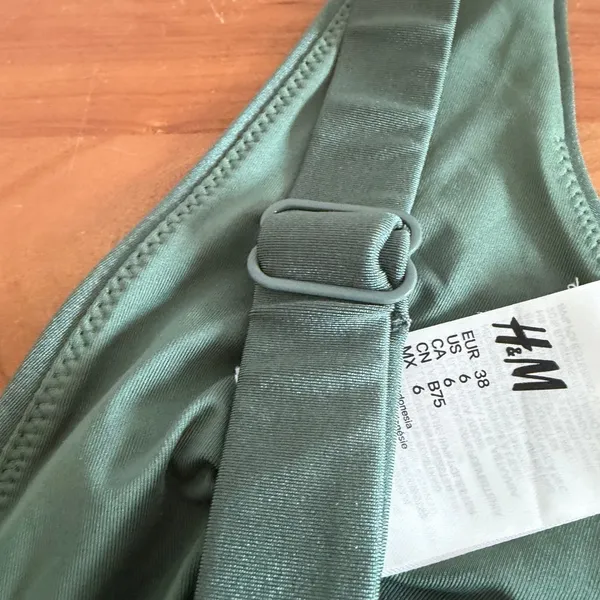 HM Sage Green Triangle Bikini Top Adjustable Straps Size 6 P/N 0967097‎ 5 - Image 4