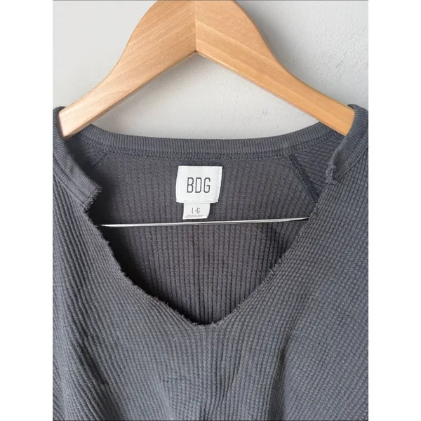 BDG Black Waffle Knit Raw Hem Cropped Long Sleeve Lounge V Neck Top Large - Image 3