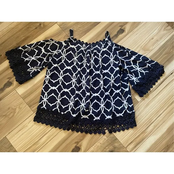 Free with purchase ♥️Blouse Tunic Off Shoulder L White Size L - Image 2
