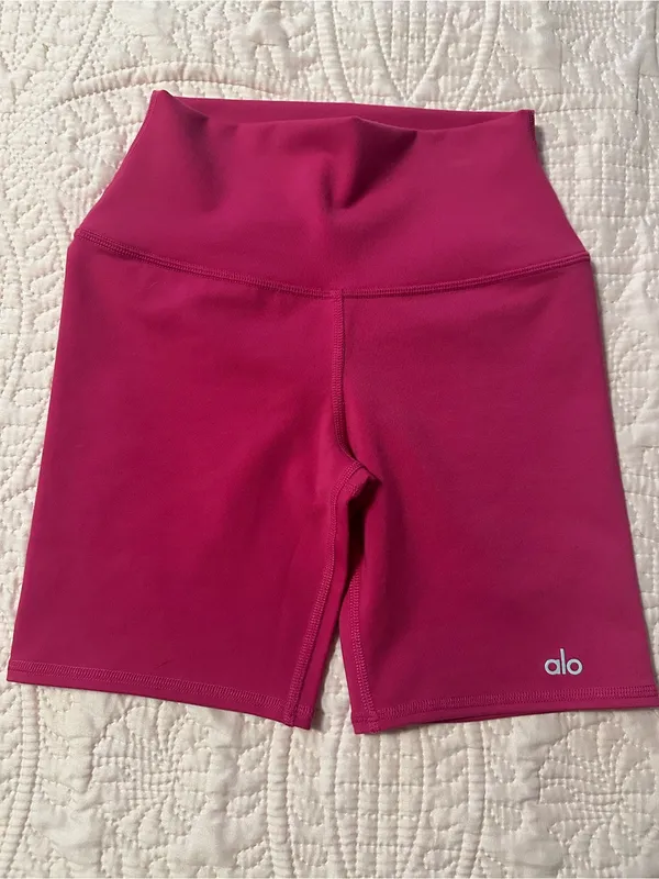 ALO Yoga High-Waist Bike Shorts in Fuchsia - Image 2