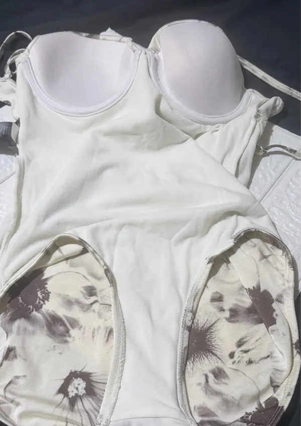 Vince Camuto Floral One Piece Swimsuit Built-In Bra White Brown V31080 Size 4 - Image 5