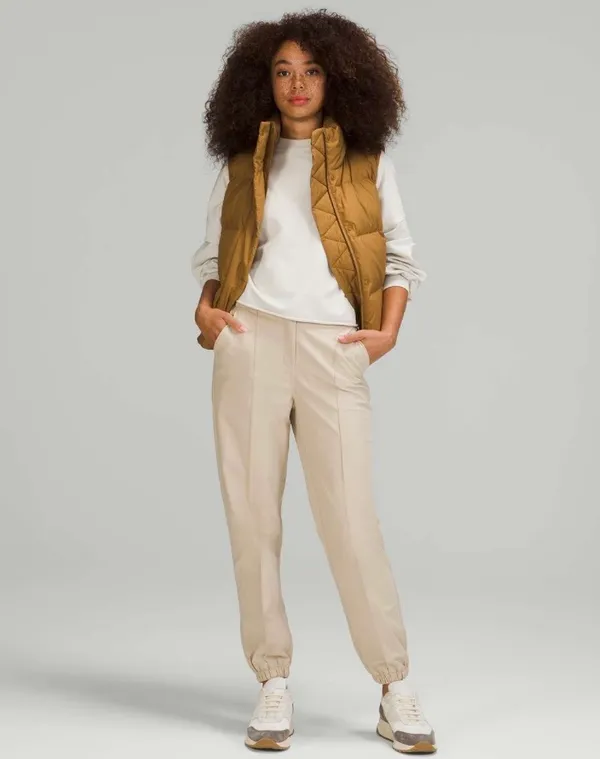 Lululemon Warpstreme High-Rise 7/8 Jogger Trench 29 - Image 4