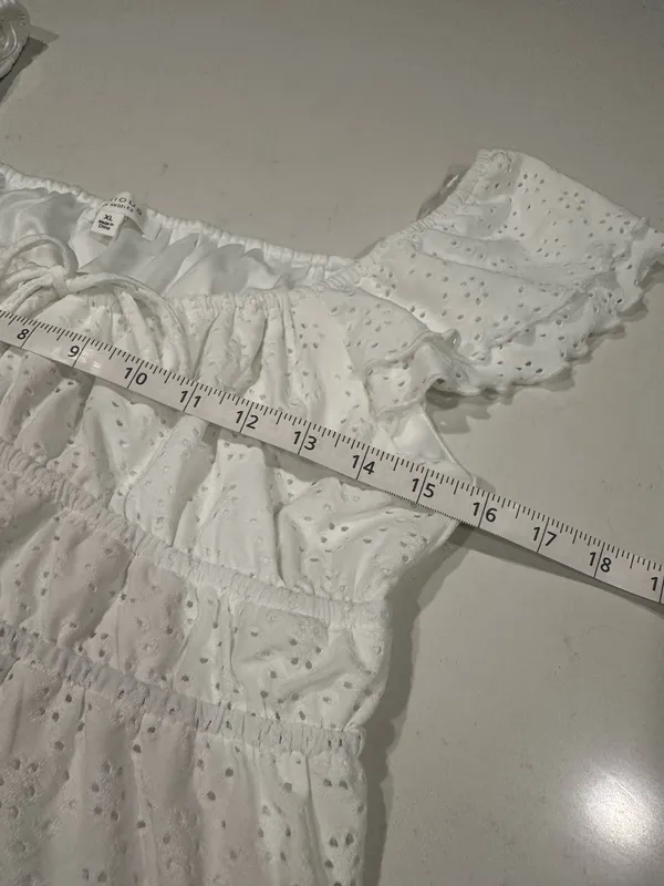 Delirious Los Angeles Eyelet Puff Sleeve Top - Image 4