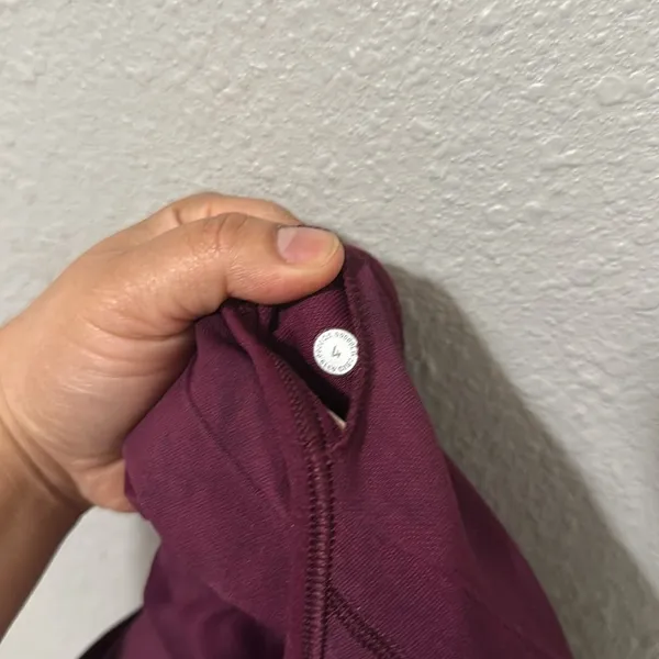 Lululemon Ebb to Train Bra wash color purple no signs of wear size 4 y2k style - Image 6