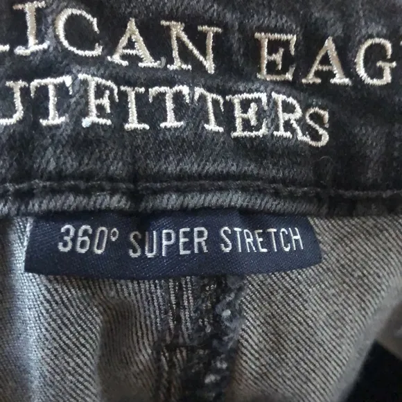 American Eagle super stretch skinny jeans - Image 6
