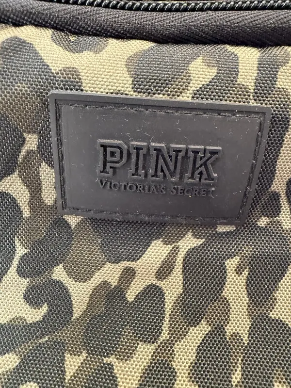 Victoria's Secret PINK Oversized Camo Belt Bag Crossbody Pack Fanny Pack - Image 2
