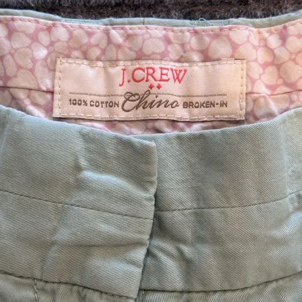 Women's J.Crew Mint Green Broken In Casual Cotton Chino Shorts size 2‎ - Image 2