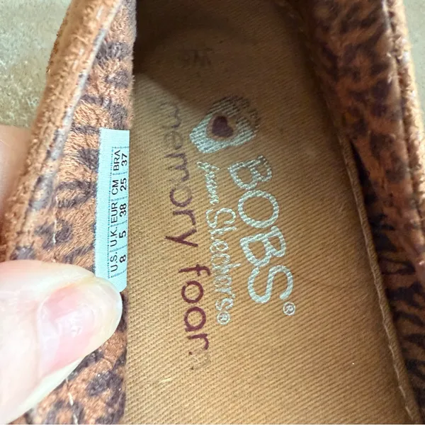 Skechers Tan Leather Loafers - Image 3