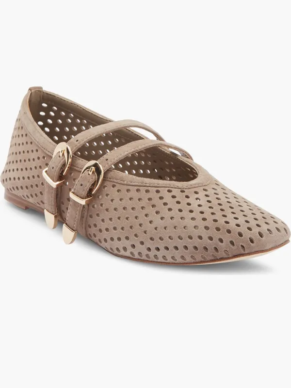 Steve Madden Women’s taupe perforated flats. Size 7.5 - Image 4