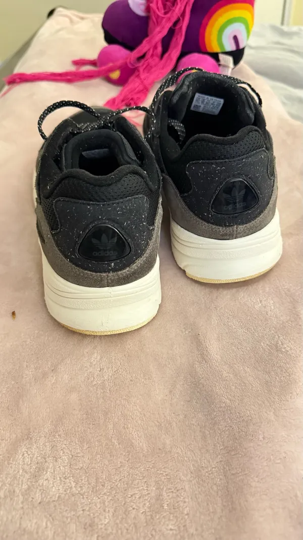 adidas Yung-96 Men's Sneakers Shoes Size 10.5 - Image 3