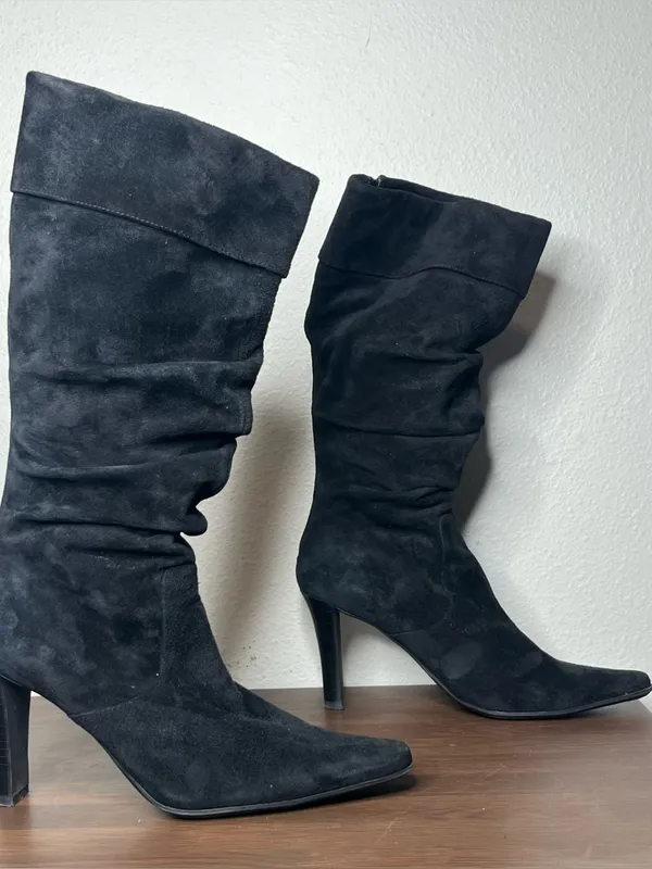Vintage Bandolino Black Suede Slouch Point Toe Heeled Boots Y2K Size 7 - Image 3