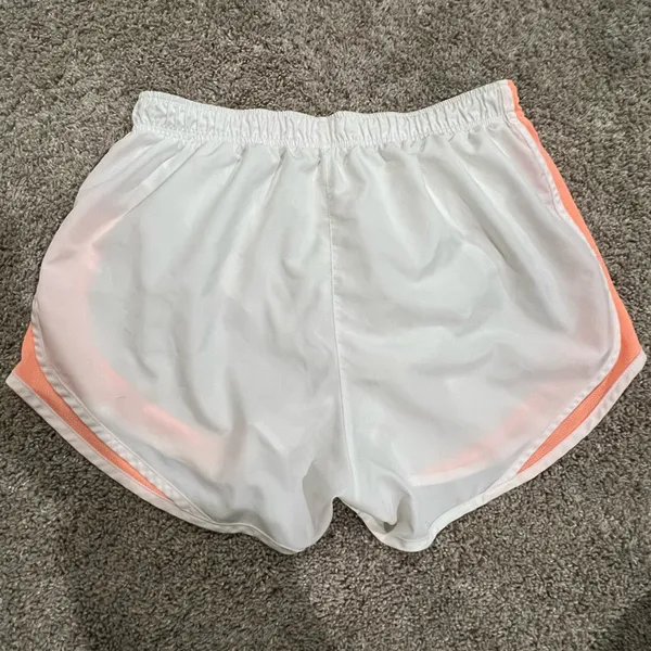 Womens large Nike athletic running shorts - Image 4