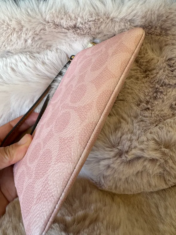 NWT Coach CEF72 Corner Zip Wristlet Signature Canvas with Charm Gold Powder Pink - Image 4