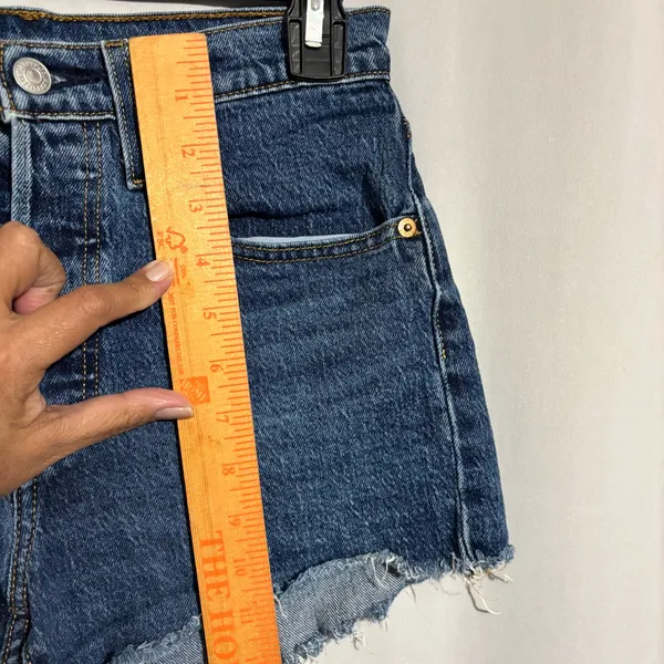 Levi’s 501 Denim Button Fly size 26 Shorts - Image 6