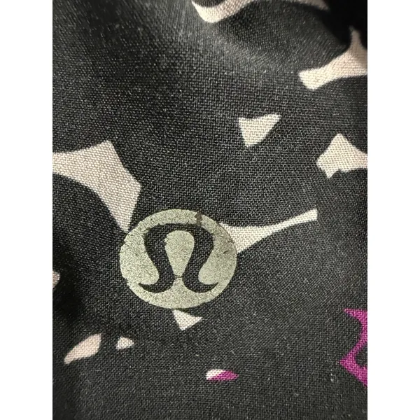 Lululemon Speed Up Shorts Womens 6 Multicolor Abstract Geometric Running - Image 5