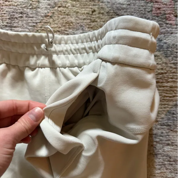 Lululemon Softstreme High-Rise Short 4" Bone - Image 5