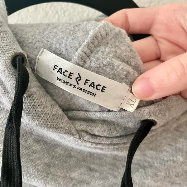 gray pullover hoodie with black graphic lettering Size XL - Image 4