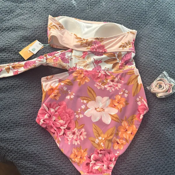 KONA SOL New NWT Strapless Cutout One Piece Swimsuit Size Medium 8-10 - Image 8