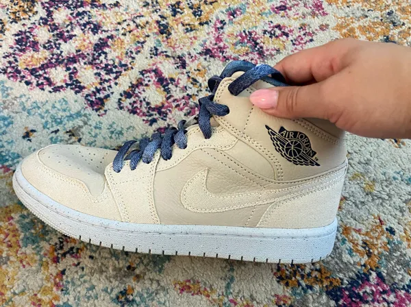 Nike Jordan Air 1 Mids - Image 6