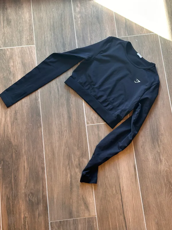 Gymshark Everyday Seamless Long Sleeve Crop Top Black S Estimated - Image 3