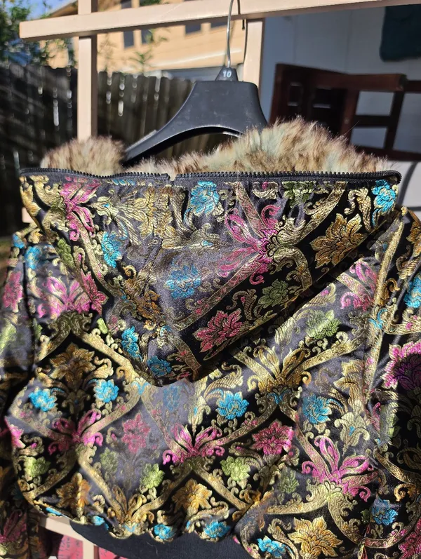 NEW REVERSIBLE Brocade Bomber Jacket Juniors XL/womens M Black Size M - Image 10