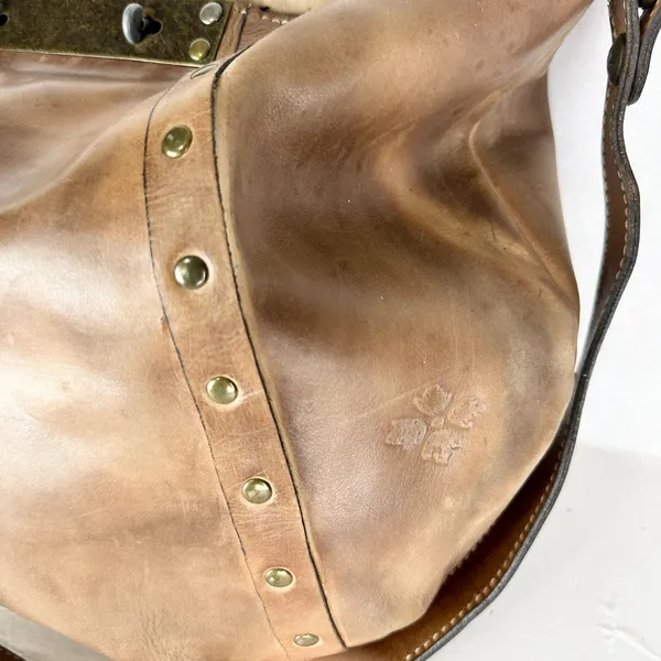 Patricia Nash Leather Hobo Bag Brass Turn Lock Studded Distressed Leather - Image 7
