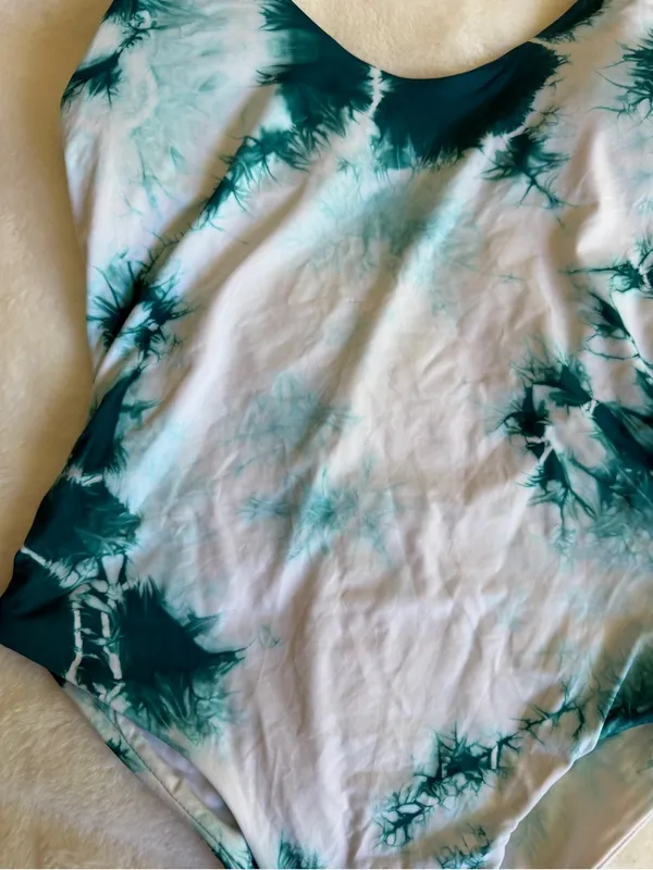 Dippin Daisy’s Swimwear One Piece Teal Tie Dye Size Small - Image 3