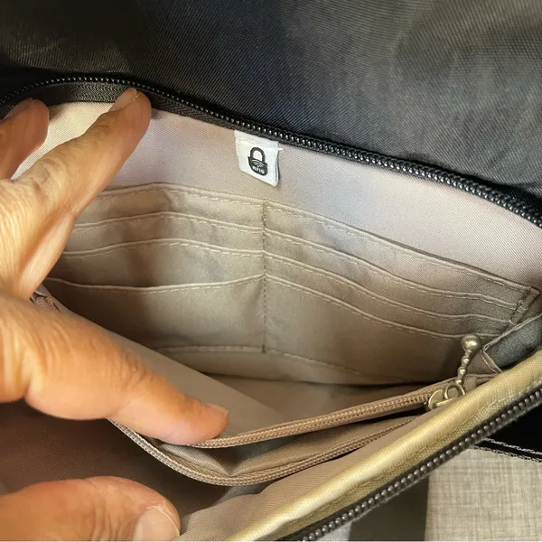 Baggallini crossbody bag - Image 6