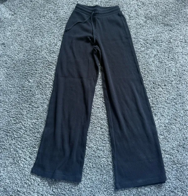 Zara Black Ribbed Wide-Leg Pants with Drawstring - Image 4