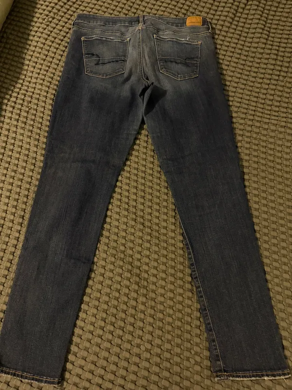 American Eagle Jeans - Image 3