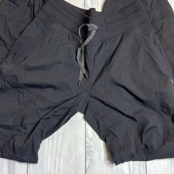 Lululemon Dance Studio Unlined Black size 8 31” inseam full length - Image 5