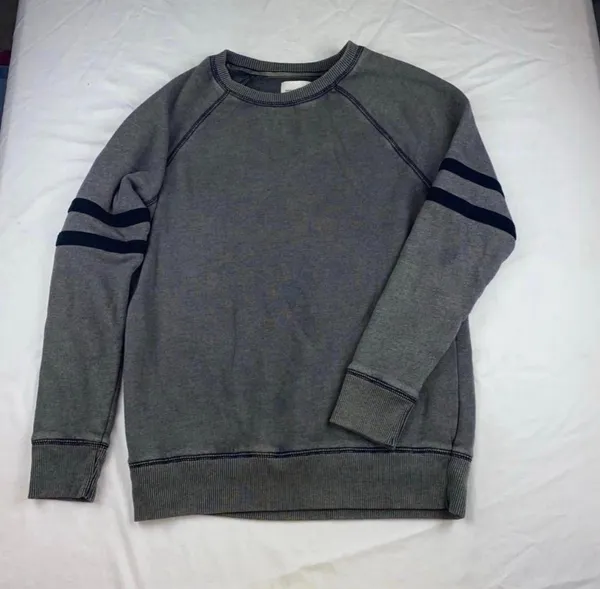 American Eagle Sweater - Image 3